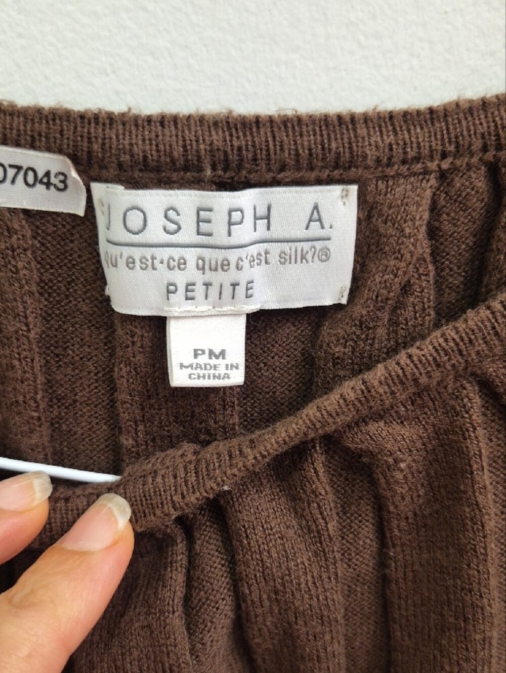 Joseph Brown Off-Shoulder Ribbed Knit Sweater - Picture 3 of 6